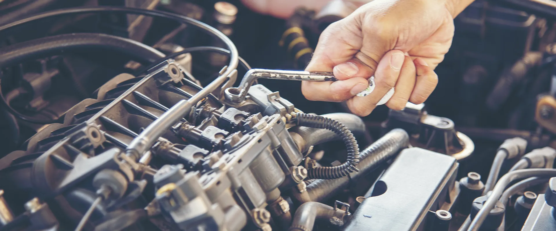 Engines & Transmissions near Milwaukie, OR
